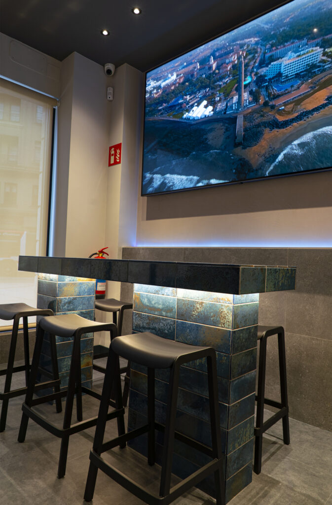 reforma cafeteria vinateria gijon